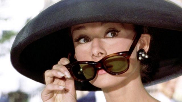 5 Iconic Eyewear Looks from Popular Movies and How to Recreate Them