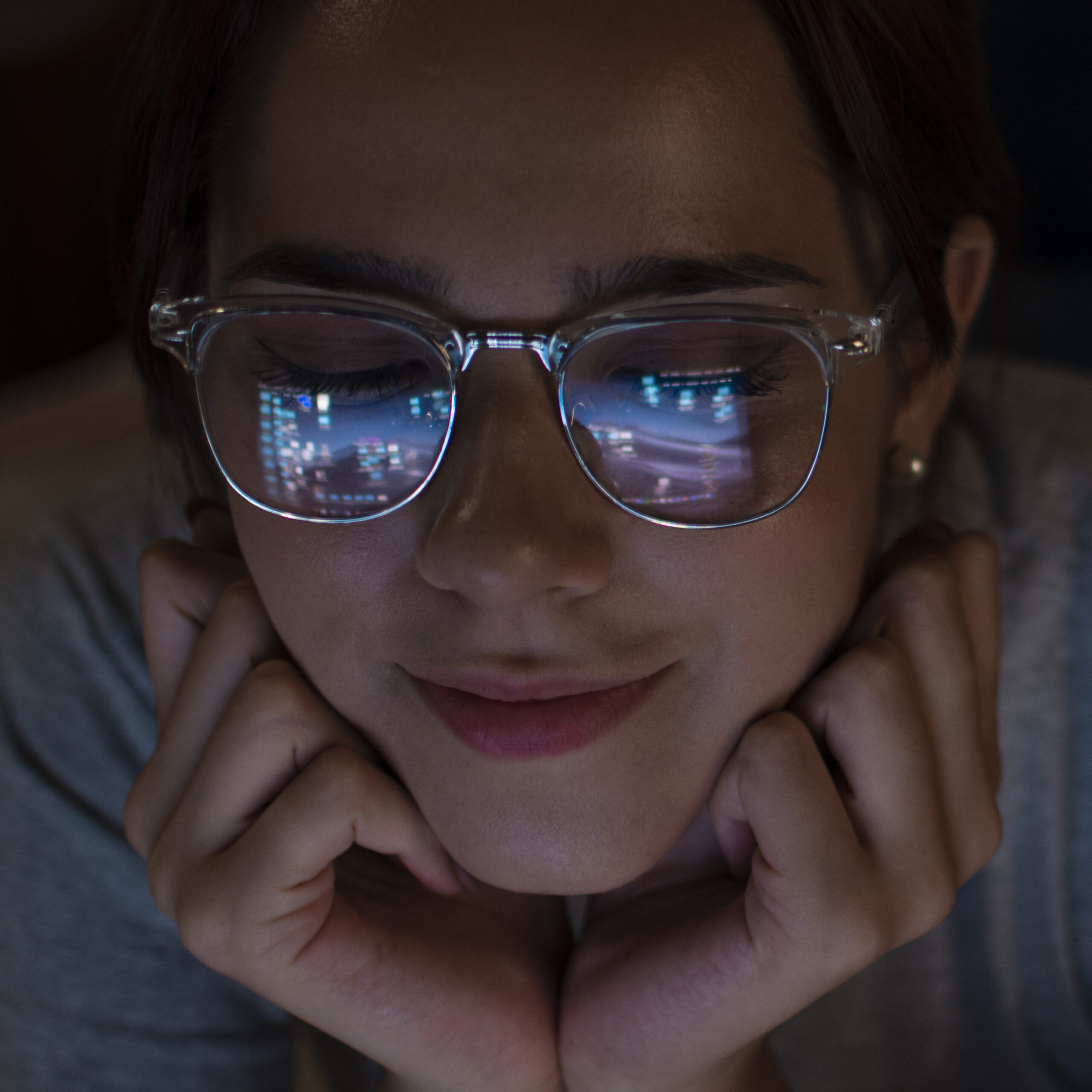What is blue light and how do blue light glasses help?